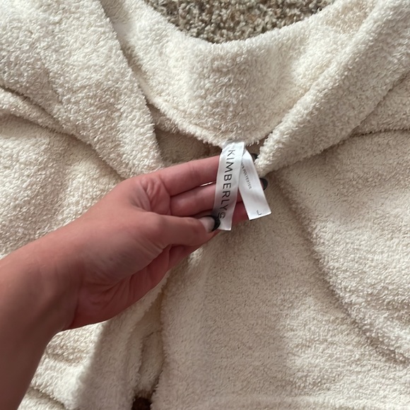 Cozy crop top & shorts set - Picture 3 of 6